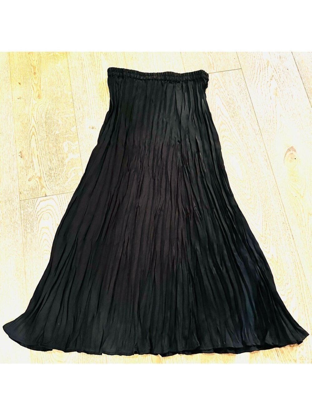 H&M Black  Crinkle Pleated Maxi Skirt  lightweight, Fairy Goth Womens  sz Small